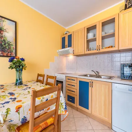 Linda Apartament